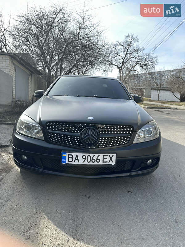 Mercedes-benz C-class (2010)