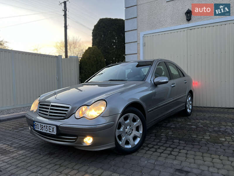 Mercedes-benz C-class (2004)