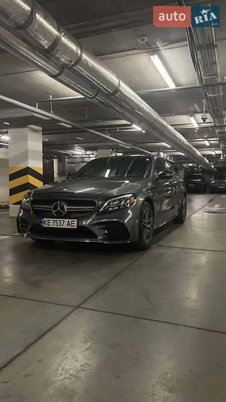 Mercedes-benz C-class (2020)