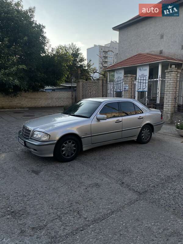 Mercedes-benz C-class (1997)