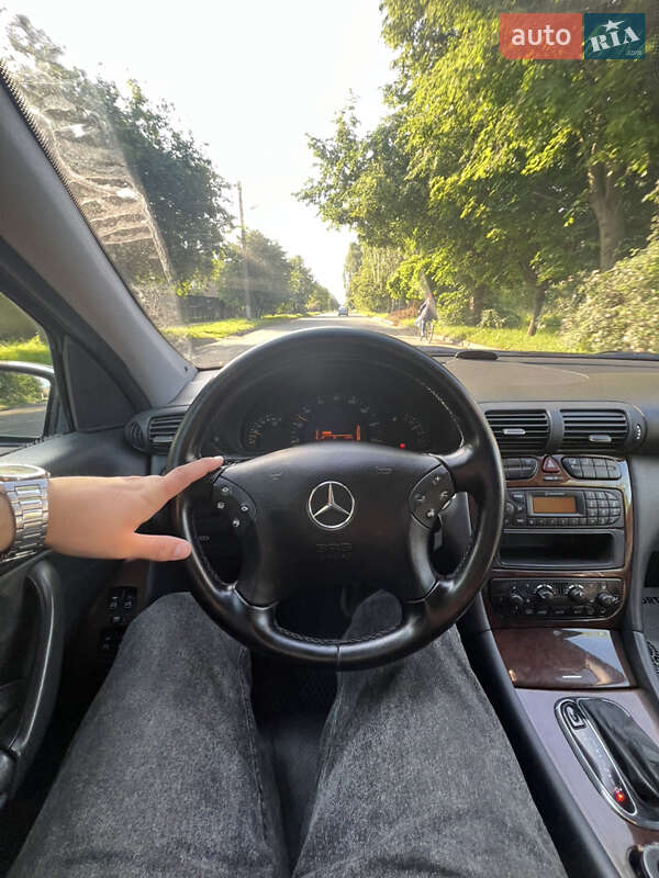 Mercedes-benz C-class (2003)