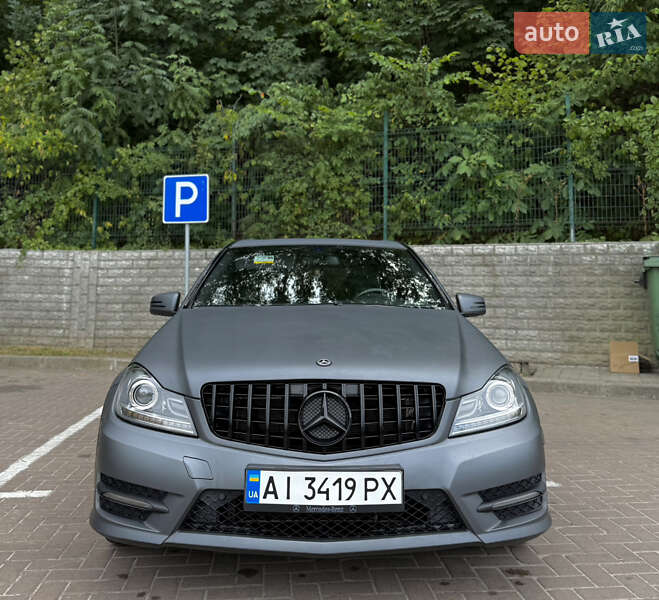 Mercedes-benz C-class (2011)