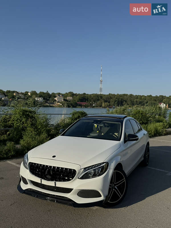 Mercedes-benz C-class (2016)