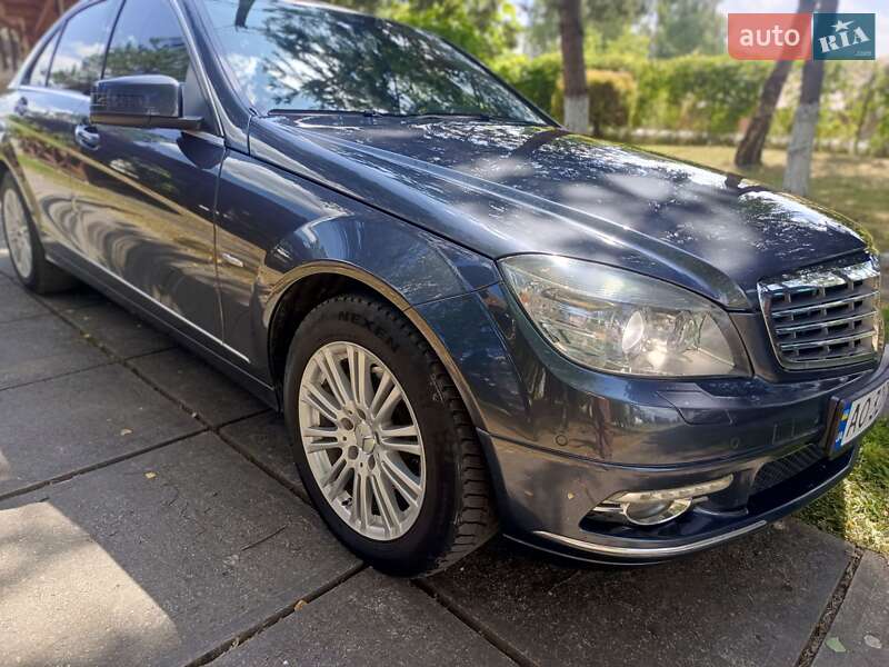 Mercedes-benz C-class (2009)