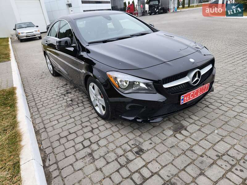 Mercedes-benz Cla 250 (2015)