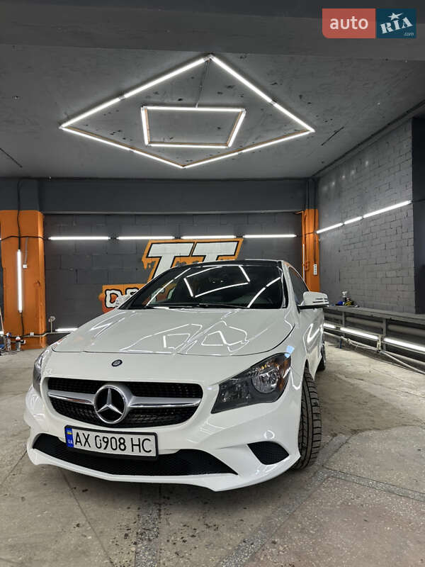 Mercedes-benz Cla-class (2015)