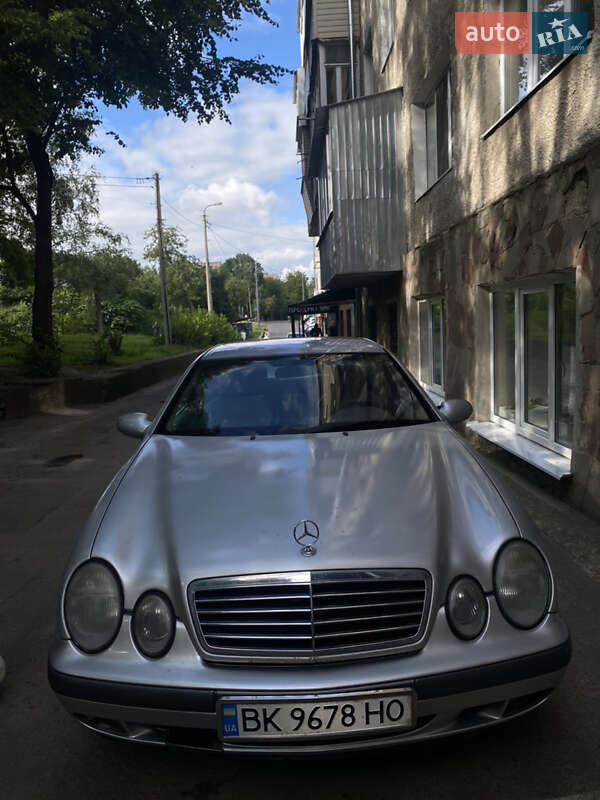 Mercedes-benz Clk-class (1998)