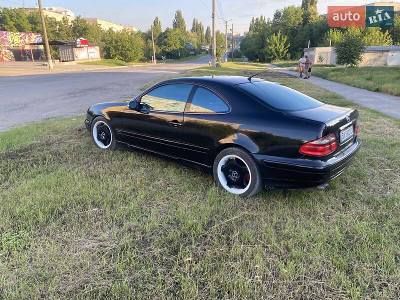 Mercedes-benz Clk-class (2001)