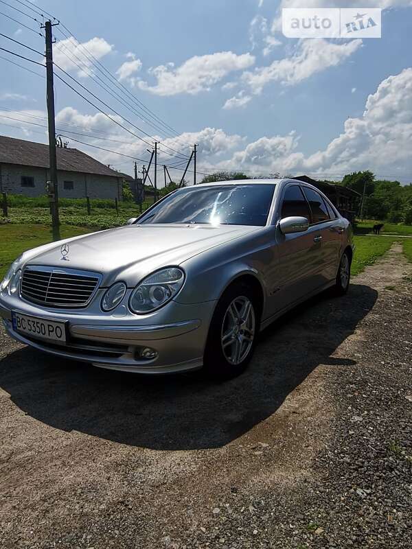 Mercedes-benz E-class (2003)