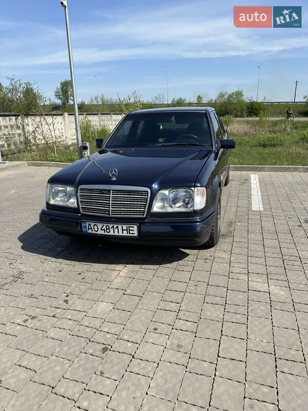 Mercedes-benz 200 e (1995)