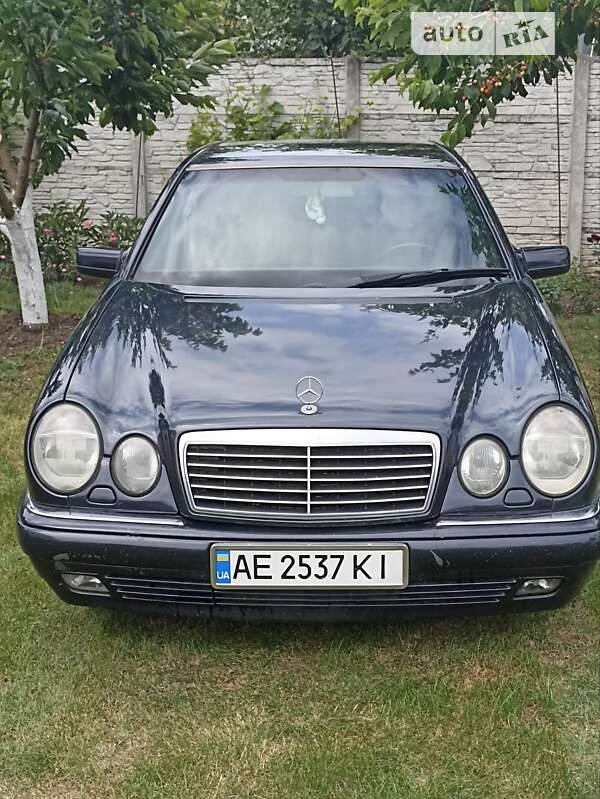 Mercedes-benz 280 (1997)
