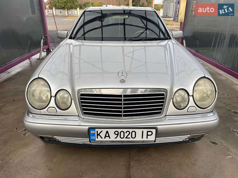 Mercedes-benz E 280 (1998)