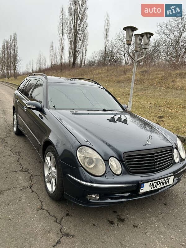 Mercedes-benz E 320 cdi (2004)