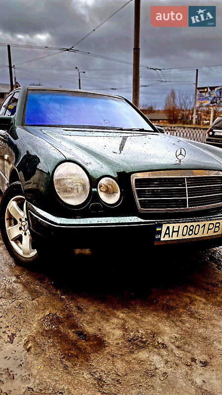 Mercedes-benz 230 (1996)