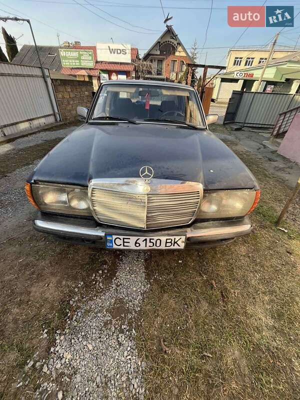 Mercedes-benz E-class (1983)