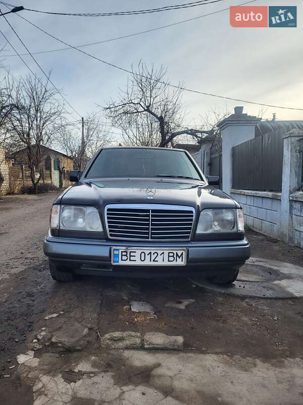 Mercedes-benz E-class (1995)