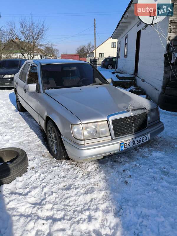 Mercedes-benz E-class (1991)