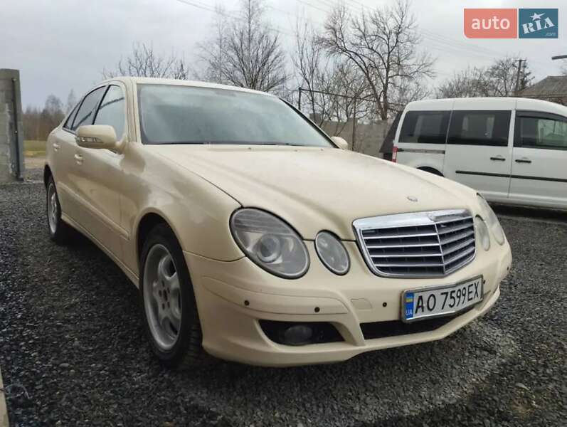Mercedes-benz E-class (2008)