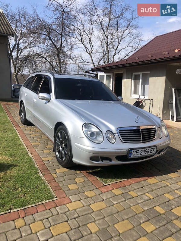 Mercedes-benz E-class (2005)
