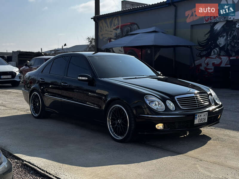 Mercedes-benz E-class (2006)