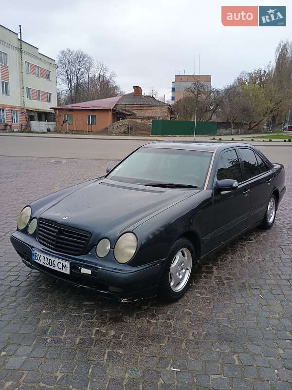 Mercedes-benz E-class (2000)