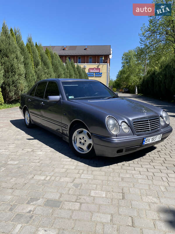 Mercedes-benz E-class (1996)
