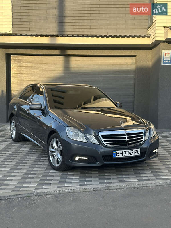 Mercedes-benz E-class (2009)