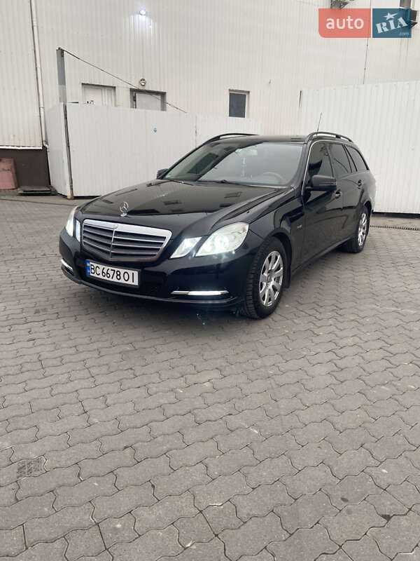 Mercedes-benz E-class (2010)