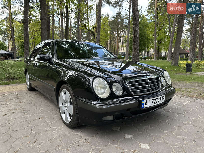 Mercedes-benz E-class (2001)
