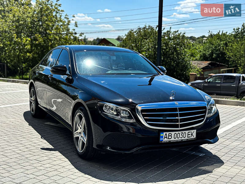 Mercedes-benz E-class (2017)