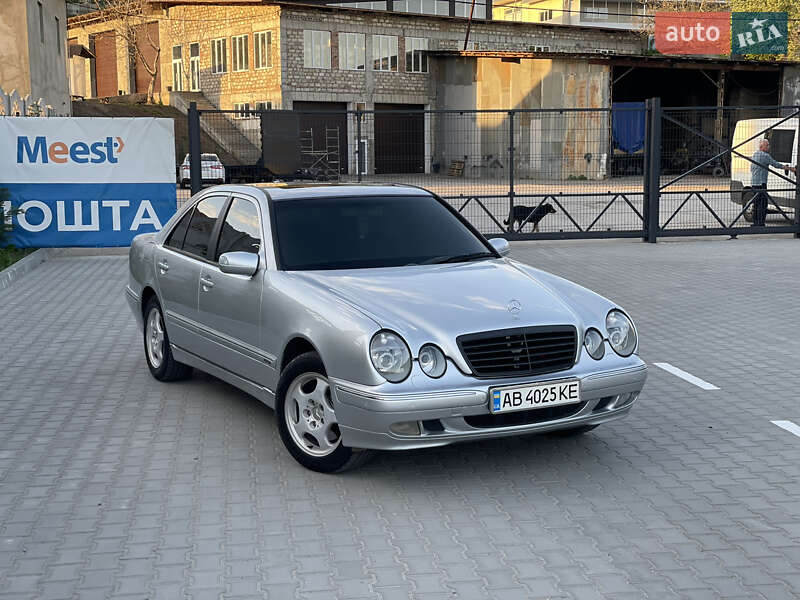 Mercedes-benz E-class (2001)