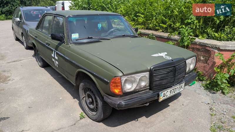 Mercedes-benz E-class (1981)