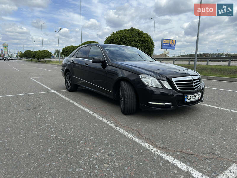 Mercedes-benz E-class (2011)