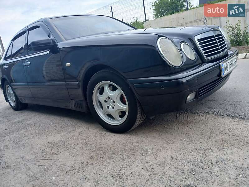 Mercedes-benz E-class (1998)