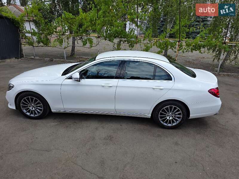 Mercedes-benz E-class (2018)