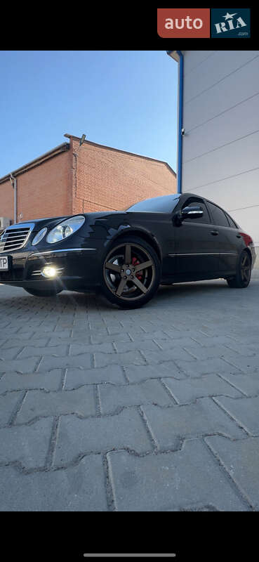 Mercedes-benz E-class (2006)