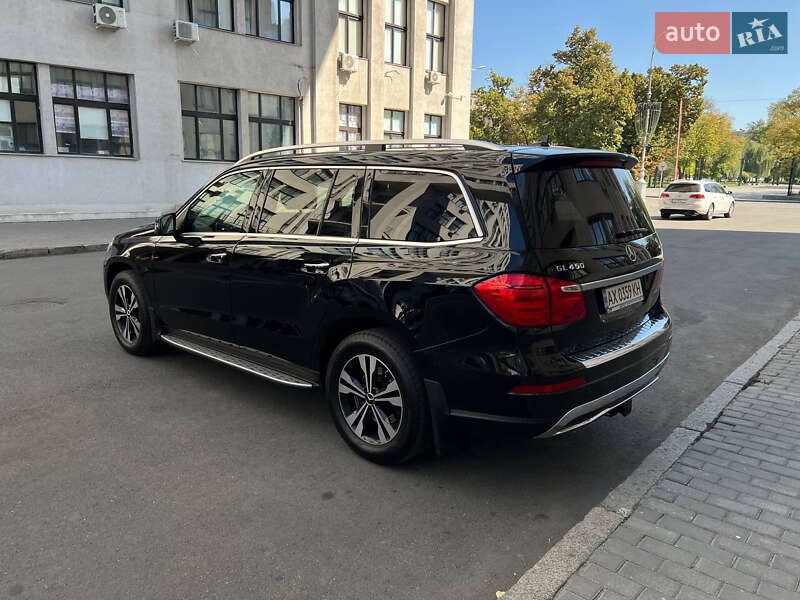 Mercedes-benz Gl-class (2012)