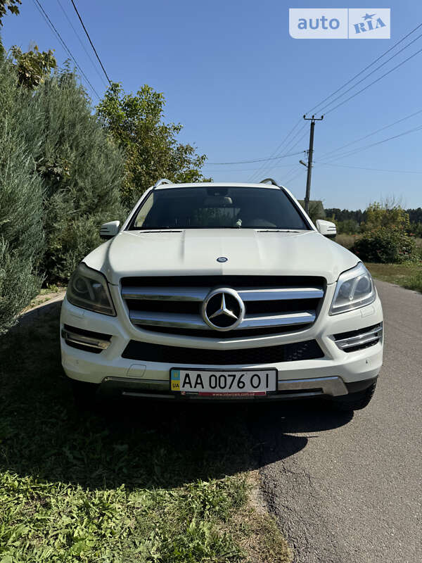 Mercedes-benz Gl-class (2012)