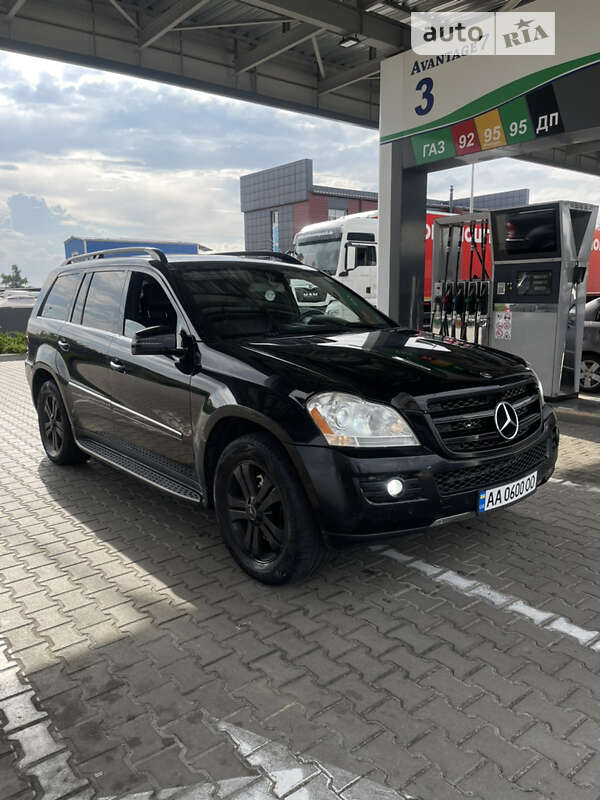 Mercedes-benz Gl-class (2007)