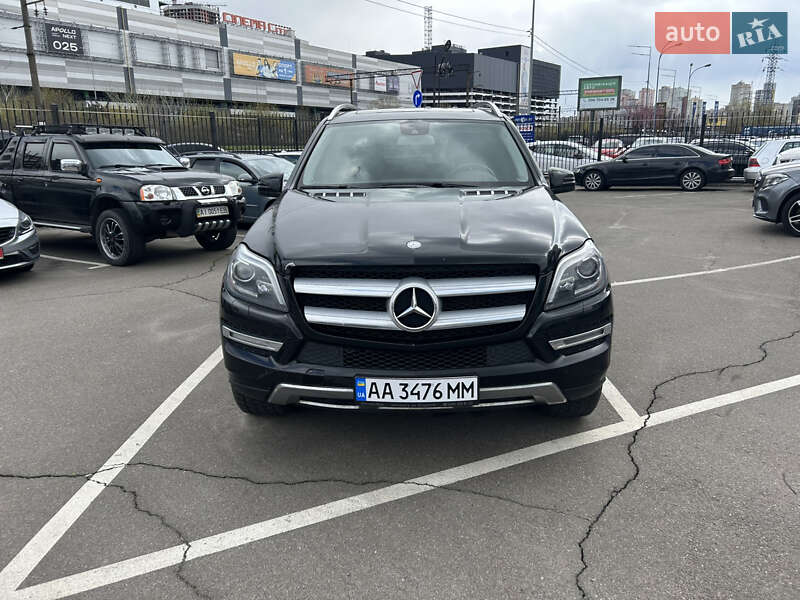 Mercedes-benz Gl-class (2012)