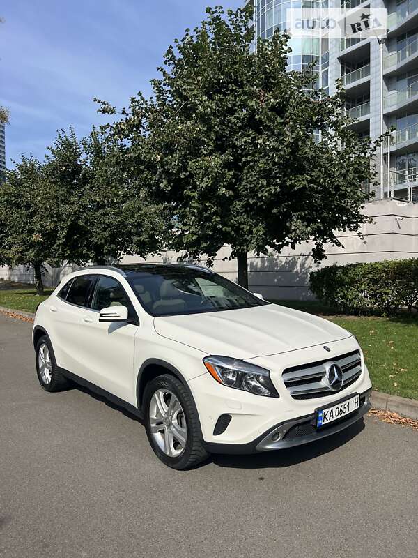 Mercedes-benz Gla-class (2017)