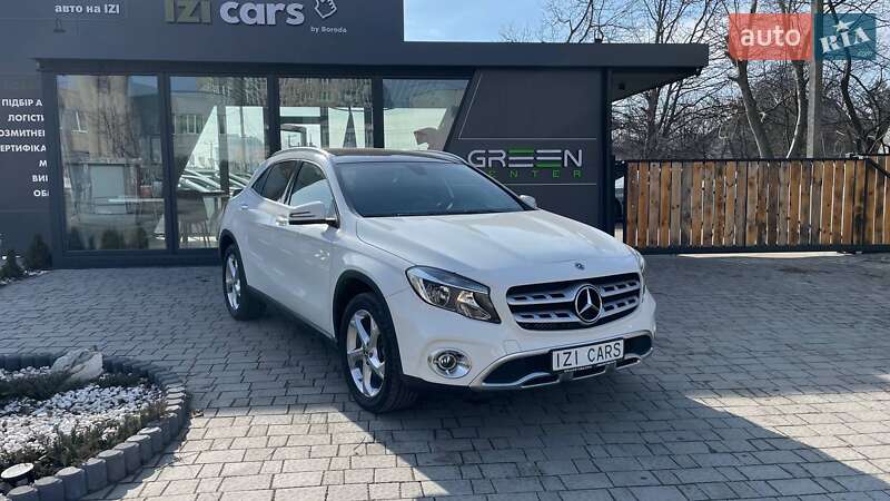 Mercedes-benz Gla-class (2017)