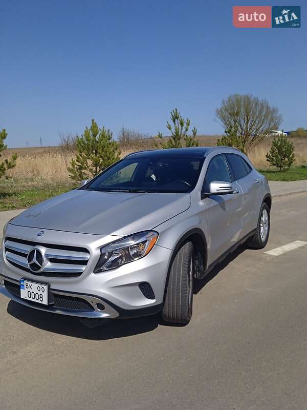 Mercedes-benz Gla-class (2016)