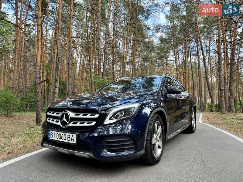 Mercedes-benz Gla-class (2017)