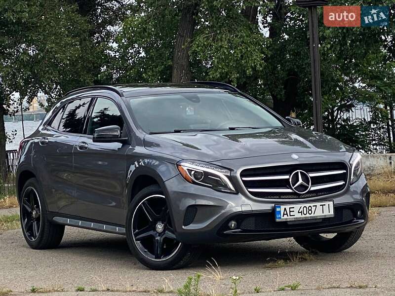 Mercedes-benz Gla-class (2016)