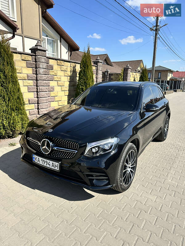 Mercedes-benz Glc-class (2016)