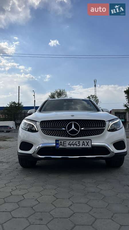 Mercedes-benz Glc-class (2017)