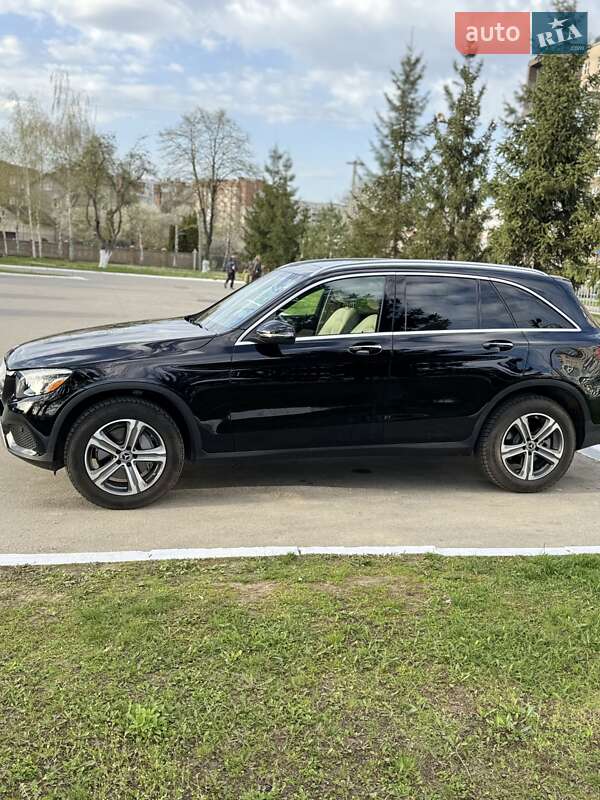 Mercedes-benz Glc-class (2018)