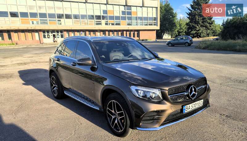 Mercedes-benz Glc-class (2016)