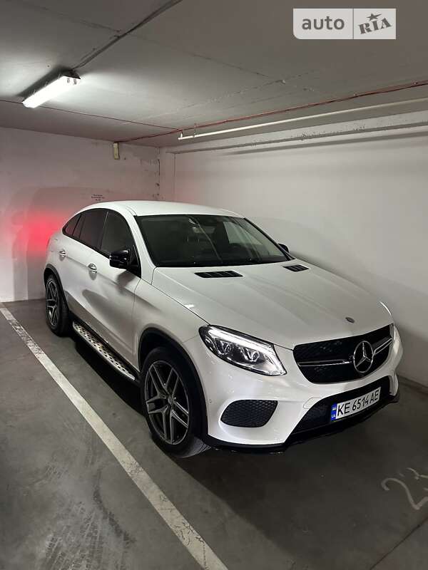 Mercedes-benz Gle-class (2015)